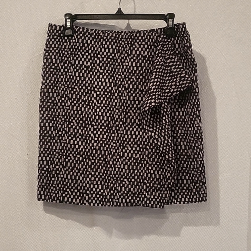 Vince Camuto Wrap skirt zip up Black & Beige size 4 - Picture 8 of 8